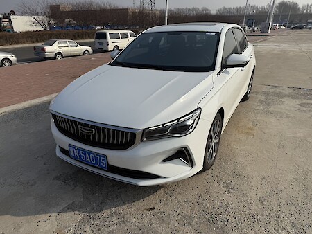 Geely Emgrand 2023 4-го поколения Champion Edition 1.5L CVT Flagship
