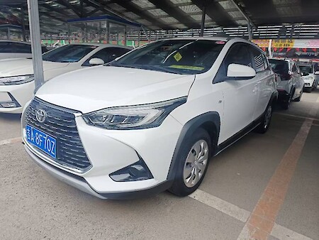 Toyota Yaris L X 1.5L CVT Leading PLUS Edition 2022 года выпуска