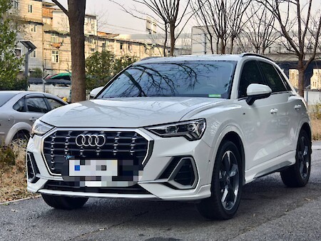 Audi Q3 2023 35 TFSI Sportline (1.4T)