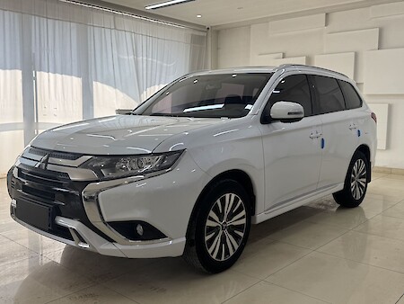 Mitsubishi Outlander 2021 2.0L 2WD Changxiang Edition (5 мест) 042735