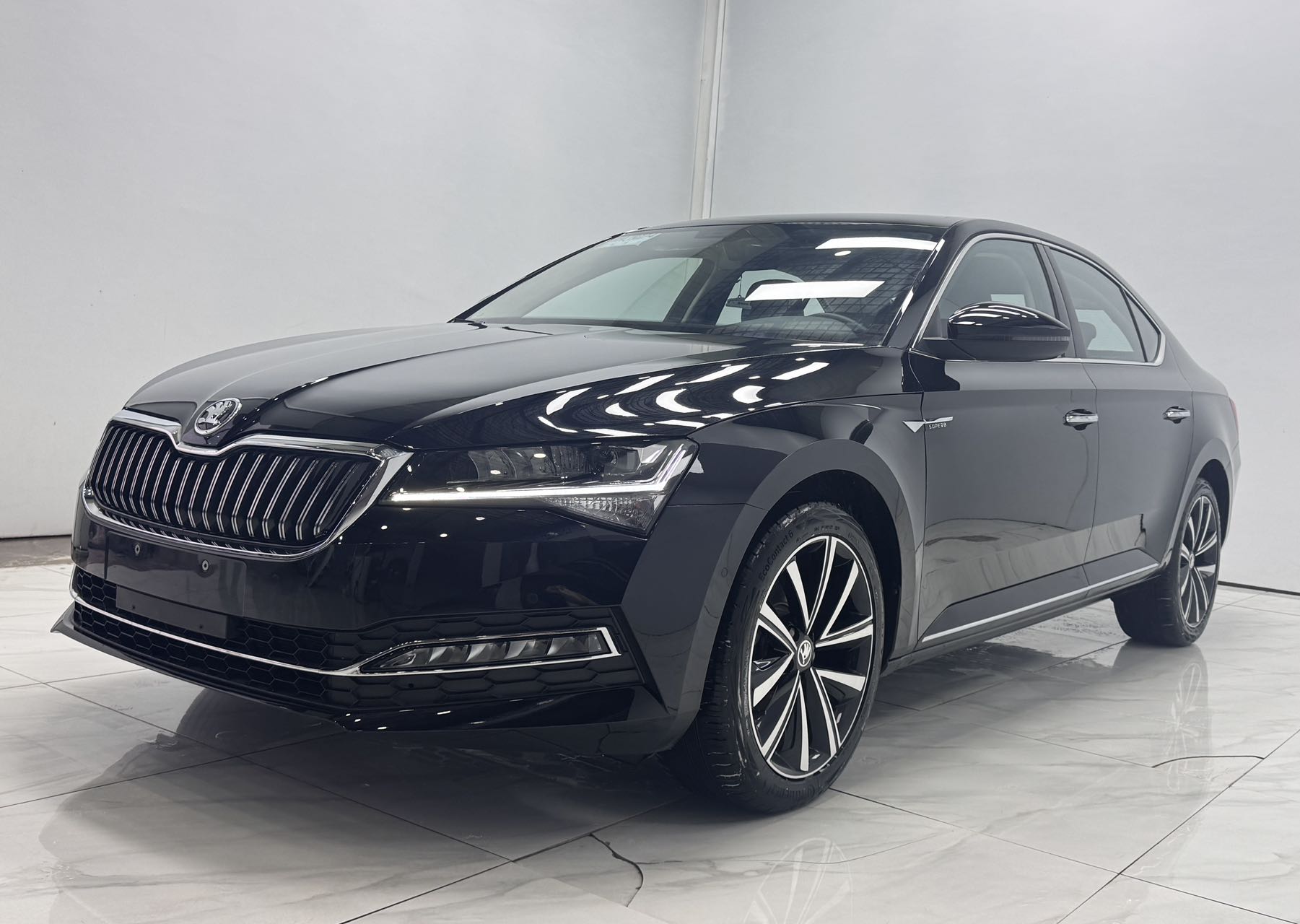 Skoda Superb 2023 TSI280 DSG Premium 011637